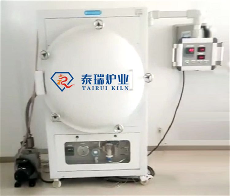 真空氣氛爐受熱不均對(duì)壓力波動(dòng)的影響